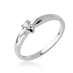 Pierścionek złoty z diamentem