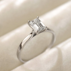 Pierścionek złoty z...